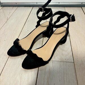 Loeffler Randal sandal size 7.5